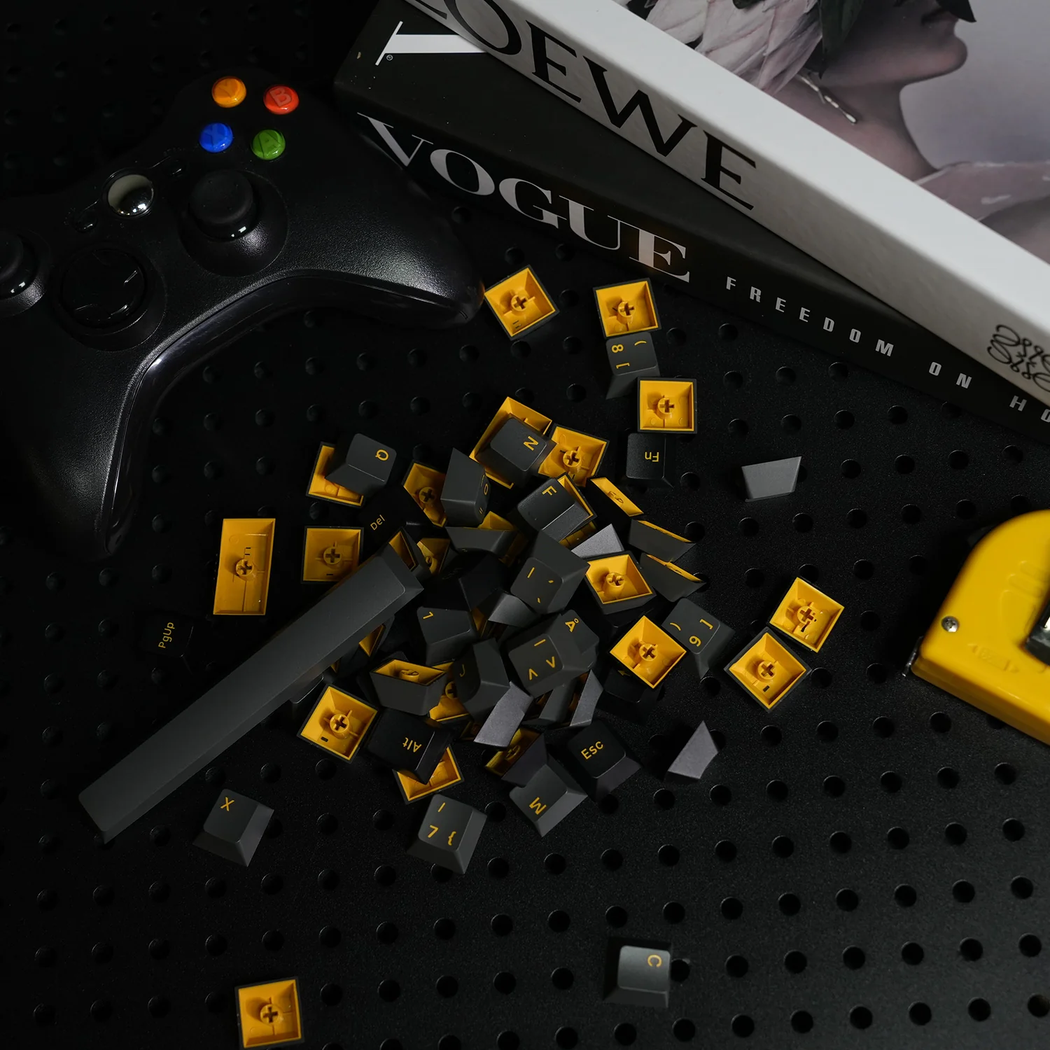 Black & Gold ISO Nordic Tastenkappen Set (76-Tasten) - Image 4