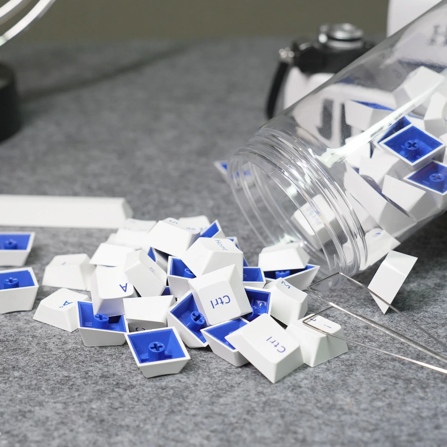 Blue on White ISO Nordic Tastenkappen Set (96-Tasten) - Image 5