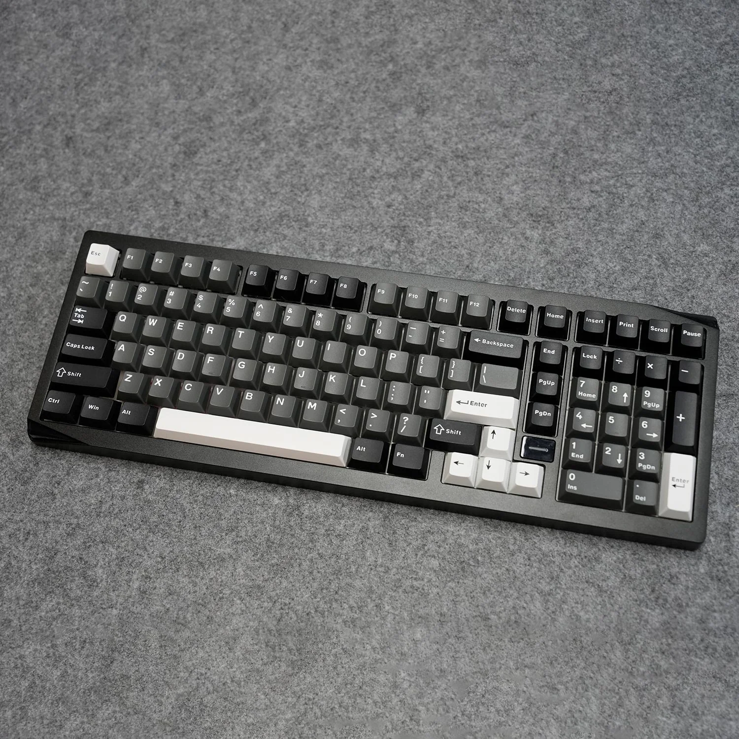 Gem 02 VIA Custom Mechanical Keyboard - Image 5