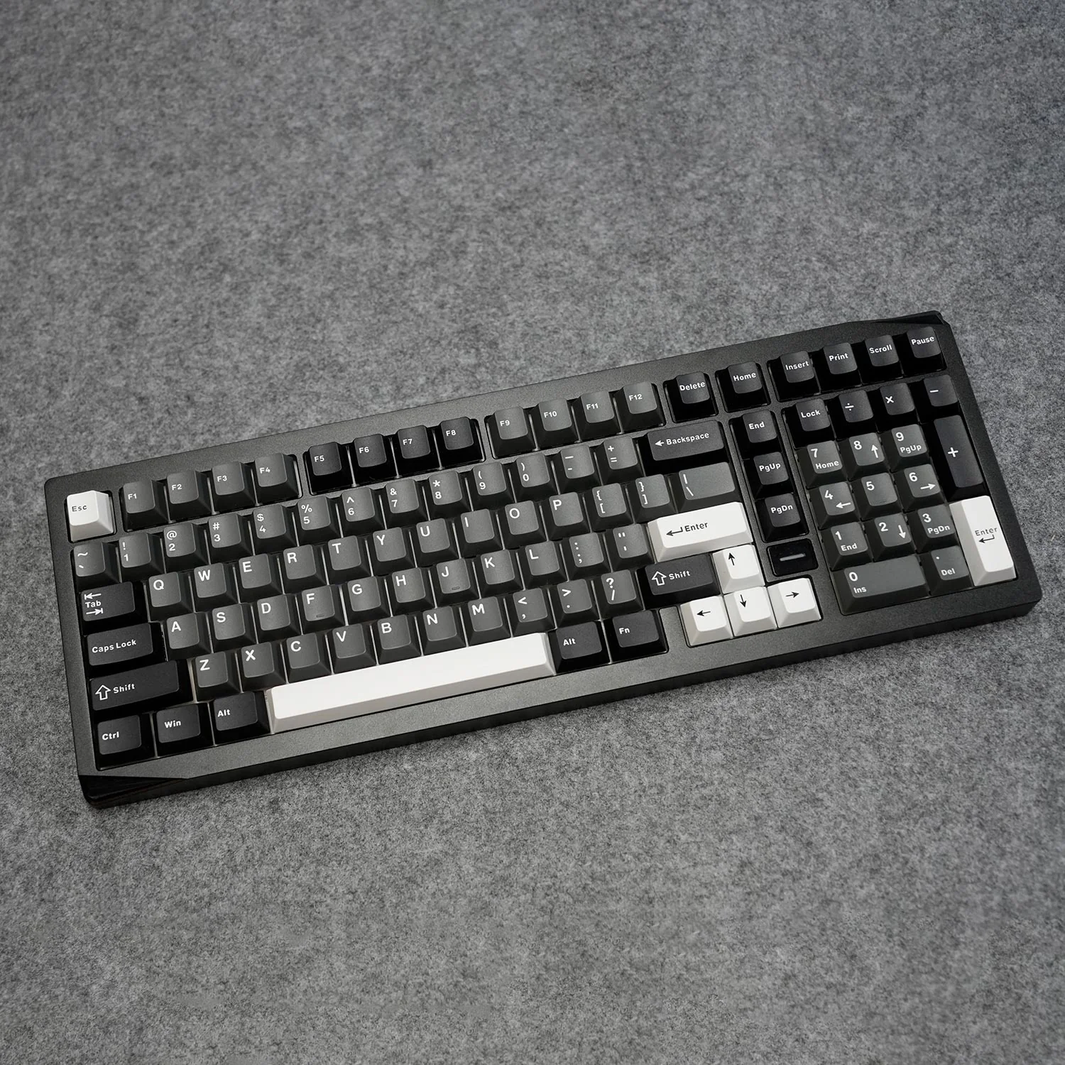 Gem 02 VIA Custom Mechanical Keyboard - Image 7